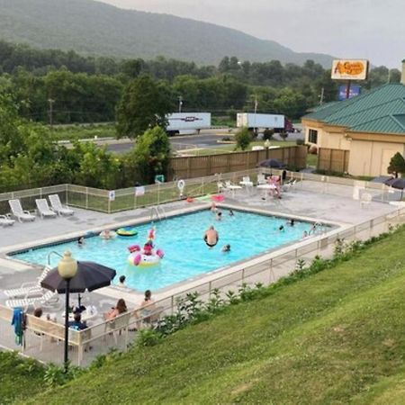 Oyo Hotel Harriman Near I-40 المظهر الخارجي الصورة
