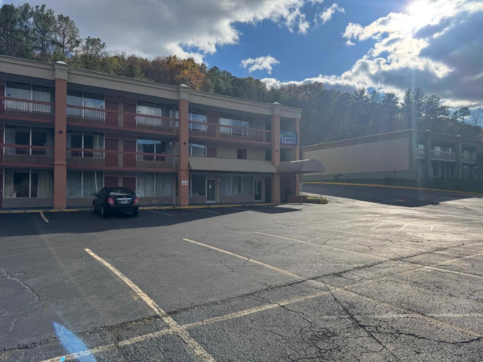 Oyo Hotel Harriman Near I-40 المظهر الخارجي الصورة