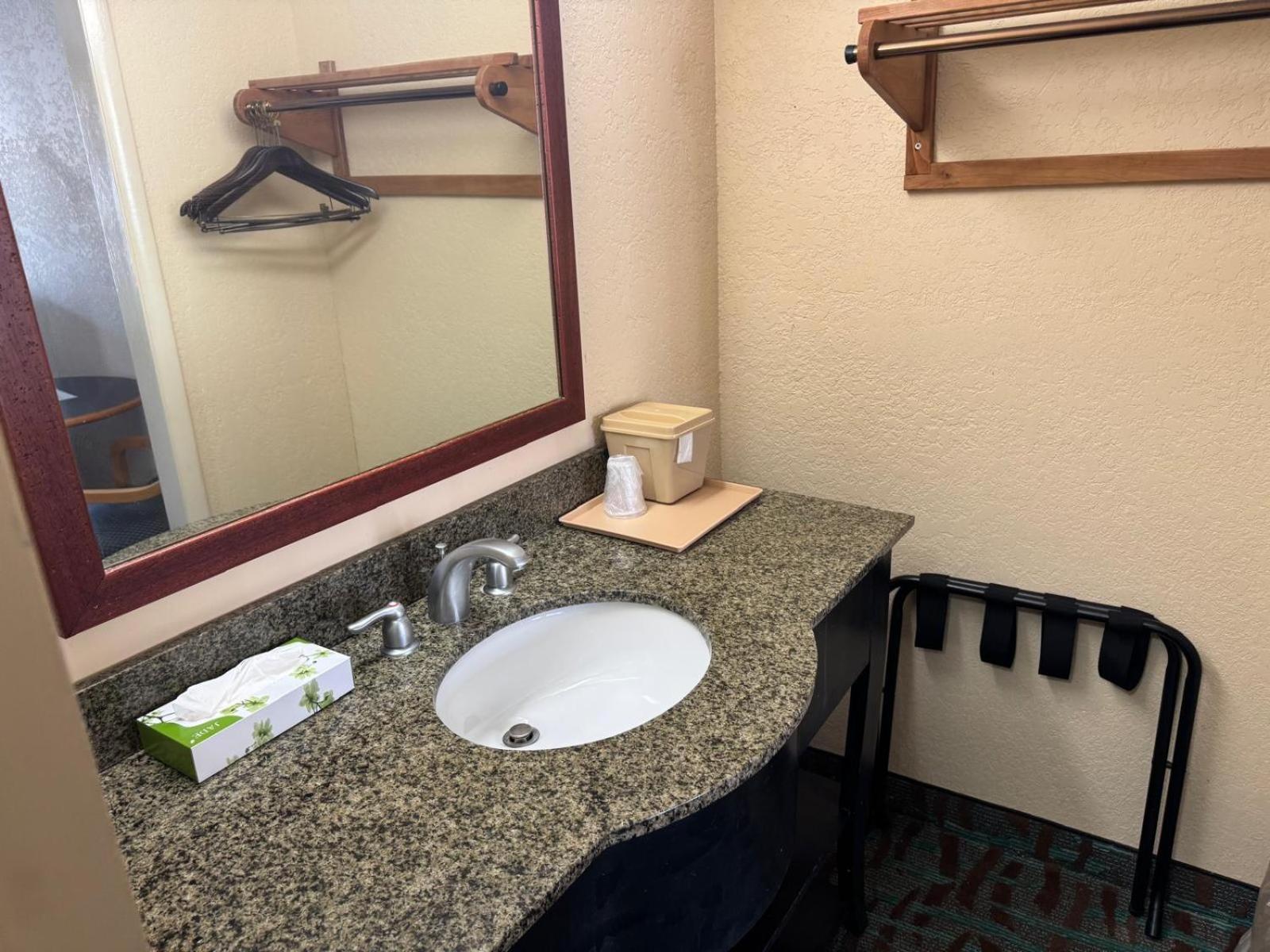 Oyo Hotel Harriman Near I-40 المظهر الخارجي الصورة